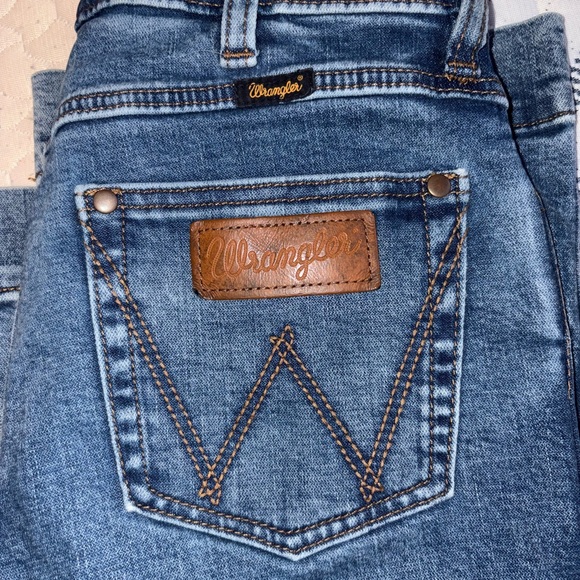 Wrangler Denim - Wrangler RETRO Women's Classic Denim Jeans